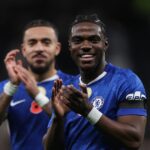 Romeo Lavia z Chelsea počas zápasu Premier League medzi Tottenhamom Hotspur a Chelsea na štadióne Tottenham Hotspur 1. novembra 2025 v Londýne, Anglicko