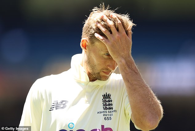 Prečo Joe Root nikdy v Austrálii nezasiahol tonu: Výstrel, ktorý Joe Root zaznamenal viac testovacích jázd ako ktorýkoľvek iný anglický pálkar... ale jediná medzera v jeho inak bezchybnom životopise je veľa v Austrálii