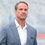 Lane Kiffin chce údajne dokončiť sezónu s Ole Miss pred odchodom do LSU