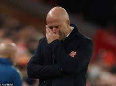 Prečo Wayne Rooney bojuje ako učenec, názory fanúšikov Man United na Arna Slota sú absurdné – a kričiaci Pep Guardiola musí byť obvinený: IAN LADYMAN na My Premier League Weekend Liverpool by sa mal držať pod palcom Arneho Slotu napriek šiestej prehre v Premier League zo siedmich