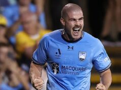 Prečo hviezda Sydney FC Pat Wood „nemôže uveriť“, že sa chystá odohrať 100 vystúpení v A-League Útočník Sydney FC Pat Wood má len 23 rokov, ale je na pokraji úspechu, ktorý by mnohí futbalisti radi mali vo svojom životopise (na obrázku oslavuje nedávny gól proti Central Coast Mariners)