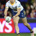 Mitchell Moses bol polovičným obrancom Kangaroos pri ich prvom triumfe na Pacifických majstrovstvách v roku 2024 - ale nedostal šancu hrať v Anglicku