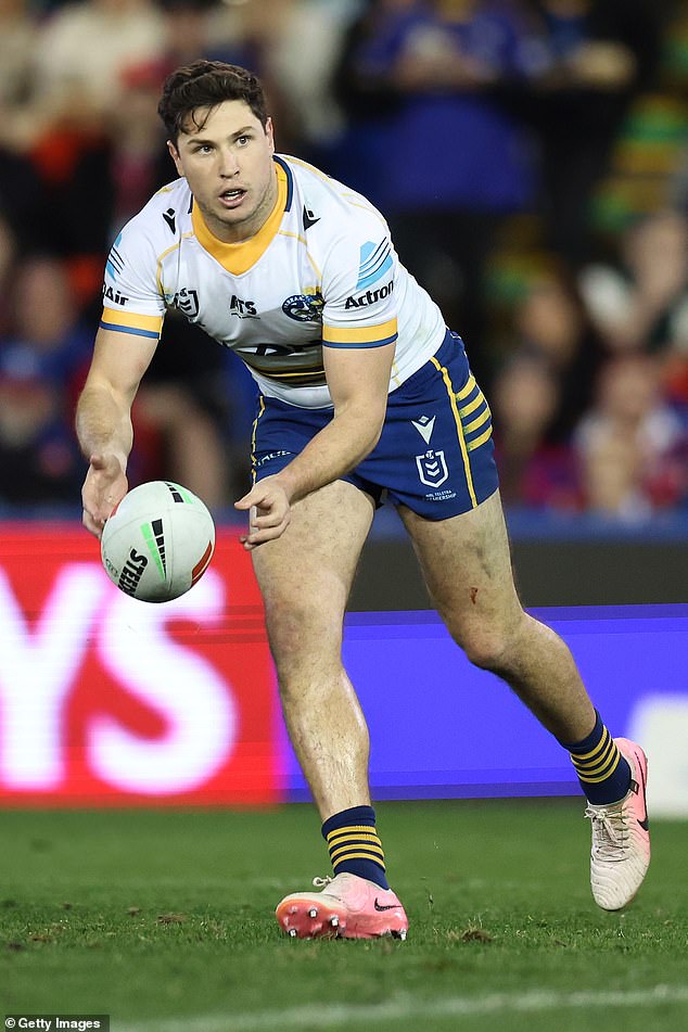 Prečo je týchto šesť hviezd NRL tými najnešťastnejšími chlapmi v Mitchell Moses bol polovičným obrancom Kangaroos pri ich prvom triumfe na Pacifických majstrovstvách v roku 2024 - ale nedostal šancu hrať v Anglicku