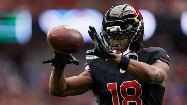 Prečo sa otec Marvina Harrisona Jr. HOF snaží sledovať jeho Prečo sa otec Marvina Harrisona Jr. HOF snaží sledovať jeho hru