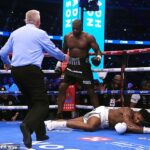 Anthony Joshua je v čiastočnom dôchodku, odkedy ho minulý rok na štadióne vo Wembley sploštil Daniel Dubois.