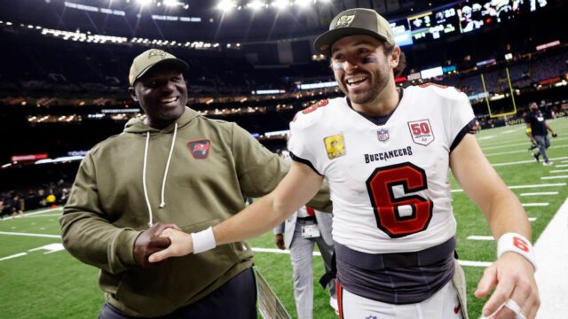 Predpovede v polovici sezóny NFL 2025: preteky play-off, MVP, Super Bowl
