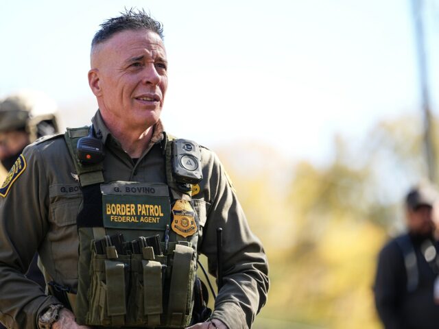 Predstavitelia Severnej Karolíny oznámili, že americká pohraničná hliadka ukončila operáciu Predstavitelia Severnej Karolíny oznámili, že americká pohraničná hliadka ukončila operáciu v Charlotte | Správy Donalda Trumpa