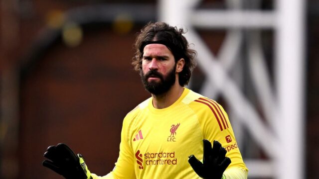 Premier League 2025-26: Očakáva sa, že Becker z Liverpoolu sa vráti do zápasu o Forest; Wirtz, Bradley von
