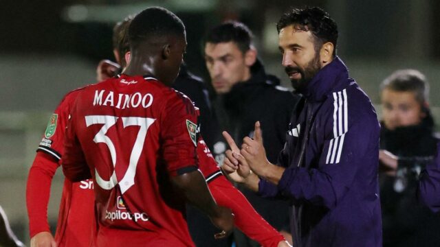 Prestupové správy Manchestru United — Amorim odhaľuje plány pre Mainoo, Zirkzee pred zimným obdobím
