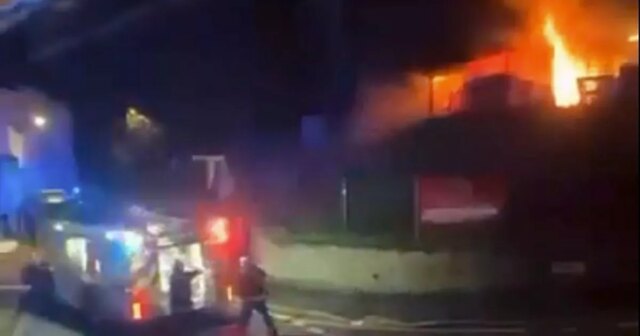 Hasiči bojovali s požiarom na štadióne St James Park v Exeter City