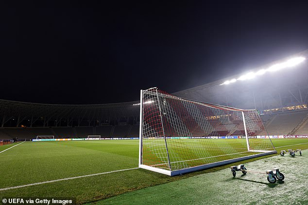Qarabag dostal pokutu 5 000 eur za rasistické zneužívanie namierené Qarabag dostal od UEFA pokutu 5 000 eur za rasistické zneužívanie zo strany fanúšika v zápase mládežníckej ligy proti Chelsea