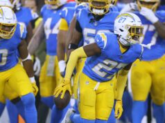 RJ Mickens a Nikko Reed sa ukázali ako priekopníci v hre Chargers RJ Mickens a Nikko Reed sa ukázali ako priekopníci v hre Chargers