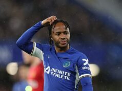 Raheem Sterling utrpel strašné vlámanie do domu, zatiaľ čo hviezda Chelsea a Anglicka a jeho deti boli doma Raheem Sterling sa stal obeťou vlámania do domu, keď bol doma so svojimi deťmi