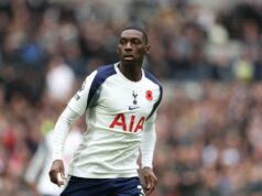 Randal Kolo Muani nastúpil na lekárske vyšetrenia po tom, čo bol nútený odísť počas zápasu Tottenham – Manchester United Randal Kolo Muani nastúpil na lekárske vyšetrenia po tom, čo bol nútený odísť počas zápasu Tottenham - Manchester United
