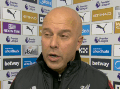 Reakcia Arneho Slotu na neúspech Arsenalu v boji o titul v Premier League hovorí za všetko Arne Slot na Sky Sports