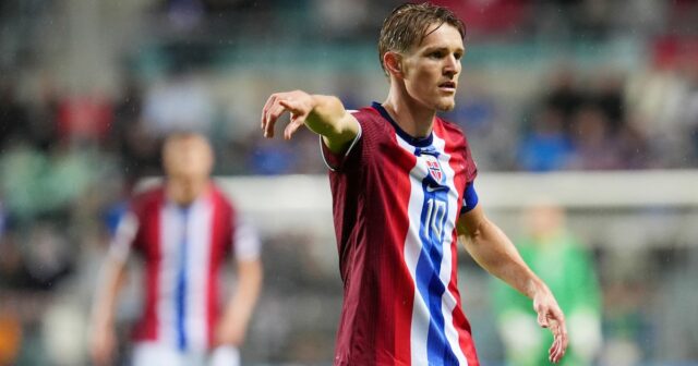 Martin Odegaard počas zápasu s Nórskom