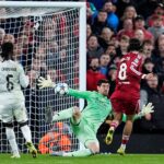 Mac Allister oslavuje proti Realu Madrid / Reuters