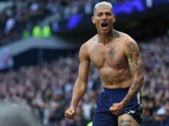 Richarlison je čistý, topless, brilantný, nezmyselný a veľmi často hlúpy Spurs Richarlison je čistý, topless, brilantný, nezmyselný a veľmi často hlúpy Spurs