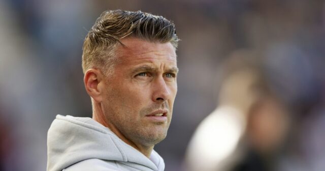 Rob Edwards Wolves najnovšie uprostred vyhlásenia Middlesbrough a plánovaných rozhovorov Hlavný tréner Middlesbrough Rob Edwards