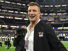 Rob Gronkowski oficiálne odíde do dôchodku s jednodňovým kontraktom s Patriots Rob Gronkowski oficiálne odíde do dôchodku s jednodňovým kontraktom s Patriots