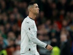 Ronaldo riskuje zákaz na majstrovstvách sveta po červenej karte za úder lakťom do obrancu Írska v kvalifikačnom zápase Ronaldo riskuje zákaz na majstrovstvách sveta po červenej karte za úder lakťom do obrancu Írska v kvalifikačnom zápase