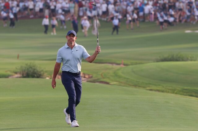 Rory McIlroy hovorí, že je „pohodlný“ na strane PGA Tour, Rory McIlroy na DP World Tour Championship 2025 - Deň štvrtý - Zdroj: Getty