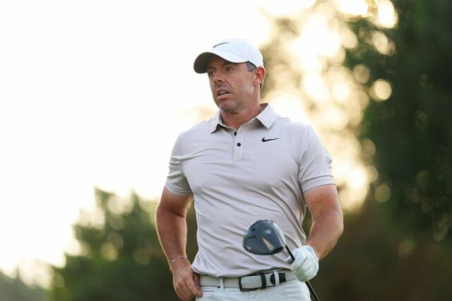 Rory McIlroy je stále druhý za Tigerom Woodsom“ – Fanúšikovia Snímka obrazovky reakcií fanúšikov na príspevok Sky Sports Golf (cez X)