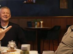 Roy Keane opúšťa futbalových spolumoderátorov s veselou reakciou na tvrdenie Oleho Gunnara Solskjaera o „NEHRAITEĽNOM“ Anthonym Martialovi Reakcia Roya Keana (vpravo) na rozprávanie o Anthonym Martialovi opustila panel Stick to Football so smiechom počas ich najnovšej štvrtkovej epizódy.