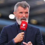 LONDÝN, ANGLICKO - 13. NOVEMBRA: Roy Keane, učenec a bývalý hráč, sleduje pred kvalifikačným zápasom majstrovstiev sveta vo futbale 2026 medzi Anglickom a Srbskom na štadióne Wembley 13. novembra 2025 v Londýne v Anglicku. (Foto: Michael Regan – The FA/The FA cez Getty Images)