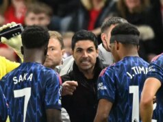 Rozpad Arsenalu po remíze Sunderlandu nebol namieste, pretože nevyhnutne prepukla kritika Mikela Artetu Hráči Arsenalu v Sunderlande