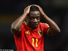 Rozzúrený Jeremy Doku zaútočil na svojich belgických spoluhráčov brutálnym verdiktom po tom, čo sa v Kazachstane prepadol k šoku. Jeremy Doku priznal, že výkon Belgicka proti Kazachstanu nebol „dostatočne dobrý“