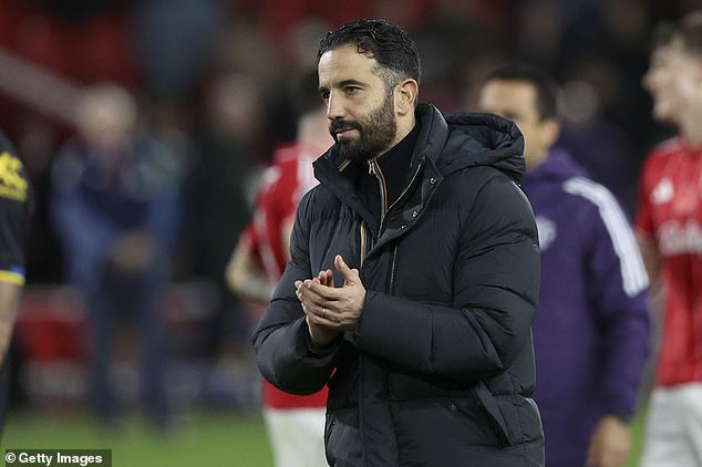 Ruben Amorim odhaľuje, prečo je Man United lepší ako žalostná Ruben Amorim verí, že jeho súčasný káder Man United je lepší ako ten, ktorý prehral so Spurs vo finále Ligy majstrov