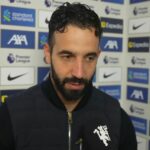 Benjamin Sesko počas remízy Manchestru United 2:2 s Tottenhamom Hotspur