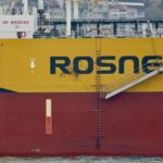 Ruské „tieňové plavidlá“ používajúce falošné vlajky na obídenie sankcií, uvádza správa | Správy o vojne medzi Ruskom a Ukrajinou