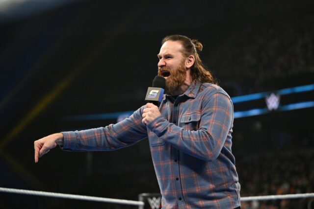 Sami Zayn a 2 ďalšie hviezdy WWE, ktoré by sa mohli otočiť na SmackDown
