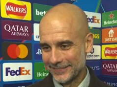 Šéf Man City Pep Guardiola ukončil rozhovor po nepríjemnej chvíli – „Nepoznáš ma“ Pep Guardiola sa usmieva v rozhovore