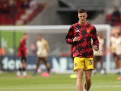 Šéf Manchestru United Amorim povedal „kontrolnému šialencovi“ Seskovi, aby prijal kritiku Šéf Manchestru United Amorim povedal „kontrolnému šialencovi“ Seskovi, aby prijal kritiku