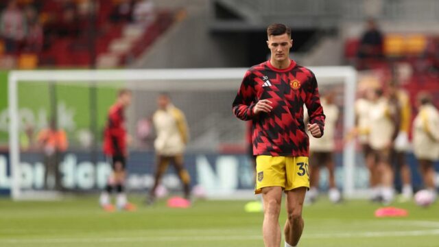 Šéf Manchestru United Amorim povedal „kontrolnému šialencovi“ Seskovi, aby prijal kritiku
