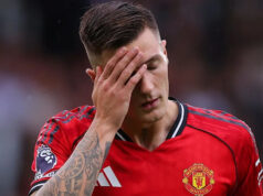 Sesko z Man Utd vypadol mesiac pre zranenie kolena Sesko z Man Utd vypadol mesiac pre zranenie kolena