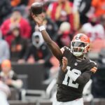 Shedeur Sanders dostáva pochvalu od LeBrona Jamesa po prihrávke TD