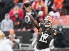 Shedeur Sanders dostáva pochvalu od LeBrona Jamesa po prihrávke TD Shedeur Sanders dostáva pochvalu od LeBrona Jamesa po prihrávke TD