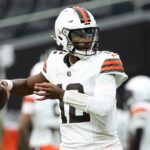 Shedeur Sanders prvýkrát začína NFL, keď sleduje Deiona Sandersa