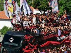 Šialenstvo vo Flamengu: Fanúšikovia vtrhli do tímového autobusu Download app from appStore