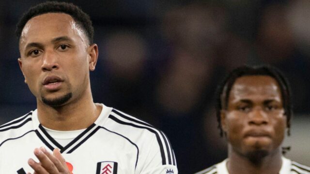 Silva vyzerá zlomene na Fulham po tom, čo kritizoval hráčov Silva vyzerá zlomene na Fulham po tom, čo kritizoval hráčov za niečo, čo by „nikdy“ nemali