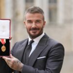 Sir David Beckham oslávil rytierstvo hviezdnou krčmovou párty | Futbal | Šport