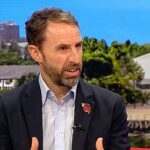 Gareth Southgate si užíva tvrdenie, že vyvesovanie anglických vlajok môže poškodiť „jednotu“