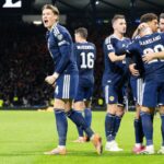 Škótsko prevalcovalo play-off majstrovstiev sveta a kvalitu prostredníctvom troch smiešnych gólov, ale čo bude ďalej s írskym Walesom?