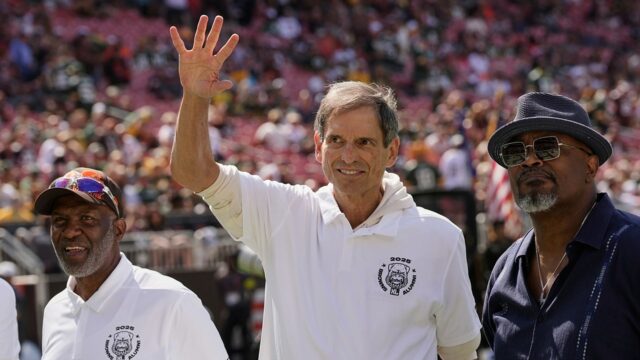 Skvelý Browns Bernie Kosar dostane novú pečeň Skvelý Browns Bernie Kosar dostane novú pečeň