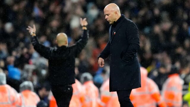 Slabý článok Liverpoolu, Salah odhalil, že Guardiola vlastní Slot na Slabý článok Liverpoolu, Salah odhalil, že Guardiola vlastní Slot na coming-out party senzácie Man City