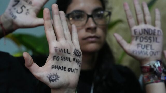 Sleduje globálna verejnosť diskusiu o zmene klímy? | Klimatická kríza Sleduje globálna verejnosť diskusiu o zmene klímy? | Klimatická kríza